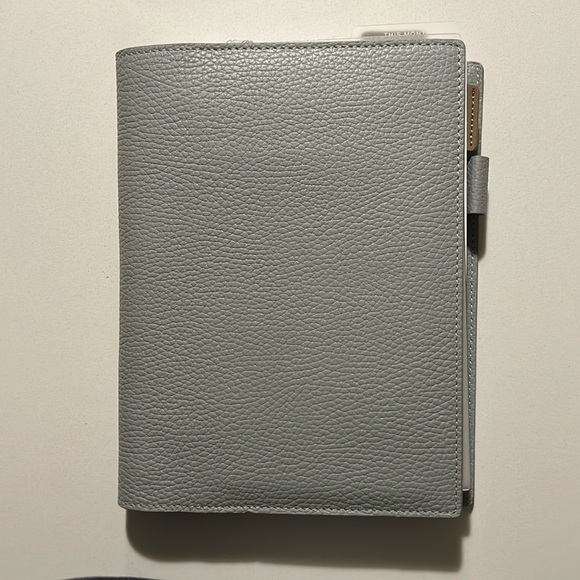 HEIRLOOM PREMIUM LEATHER FOLIOLARGE (VELETA)